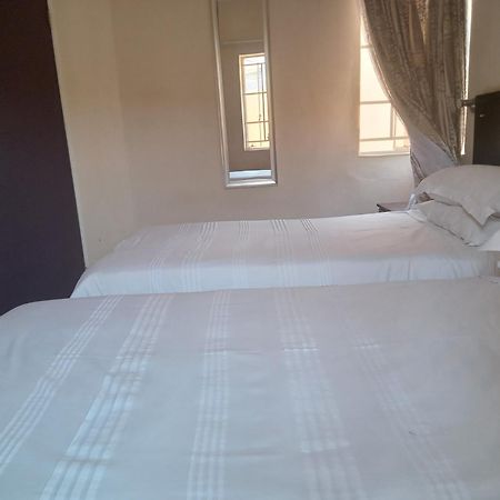 Vuya Nathi Bed And Breakfast Manzini Exterior photo
